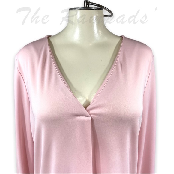 Ann Taylor Soft Pink Long-sleeve V-neck Blouse Size Medium - Picture 2 of 10
